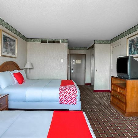 Oyo Hotel Tulsa I-44 Midtown ภายนอก รูปภาพ