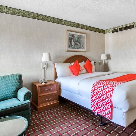 Oyo Hotel Tulsa I-44 Midtown ภายนอก รูปภาพ