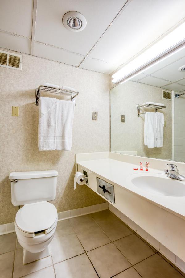 Oyo Hotel Tulsa I-44 Midtown ภายนอก รูปภาพ