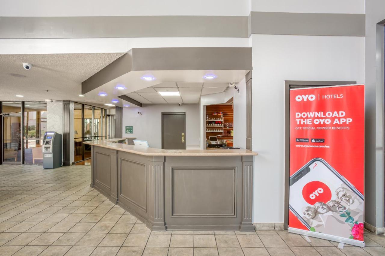 Oyo Hotel Tulsa I-44 Midtown ภายนอก รูปภาพ