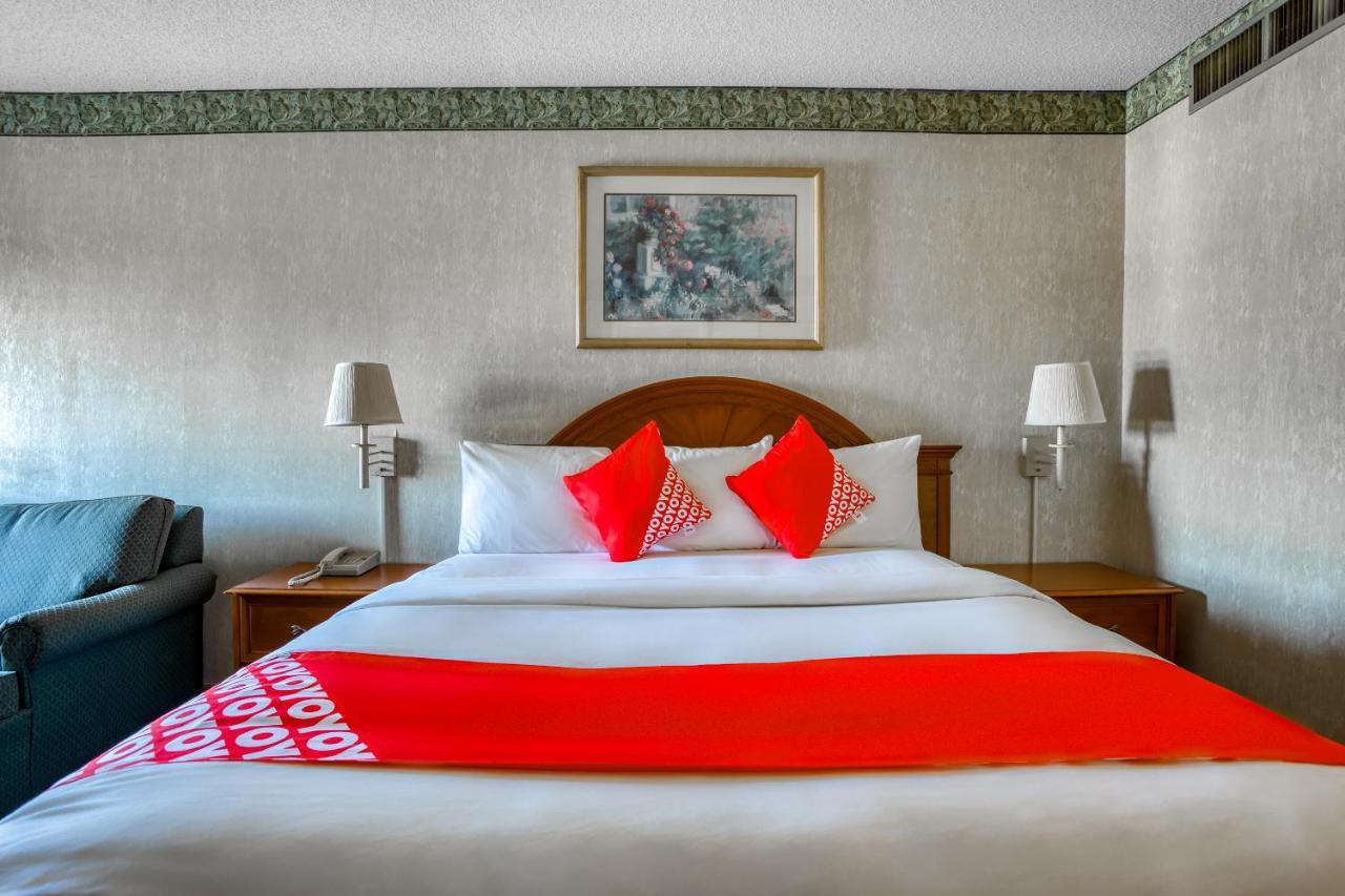 Oyo Hotel Tulsa I-44 Midtown ภายนอก รูปภาพ