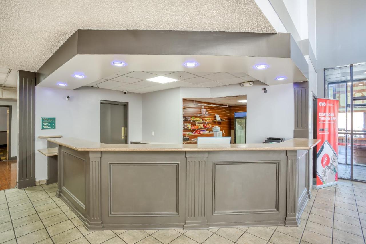 Oyo Hotel Tulsa I-44 Midtown ภายนอก รูปภาพ