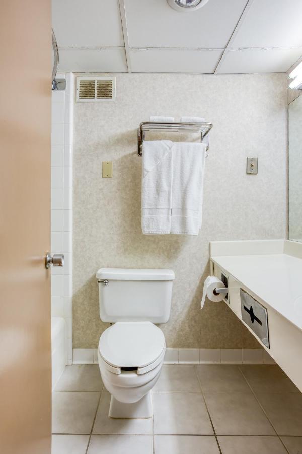 Oyo Hotel Tulsa I-44 Midtown ภายนอก รูปภาพ
